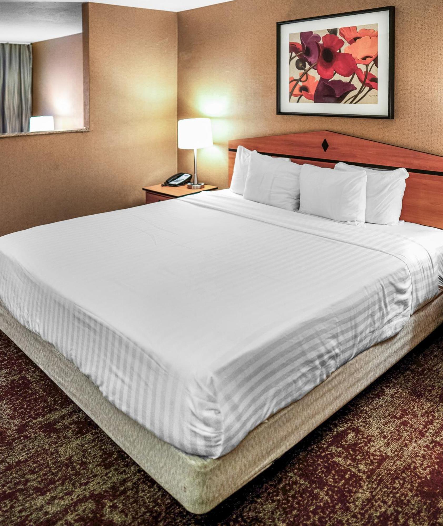 Crystal Inn Hotel & Suites - Midvalley Мюррей Экстерьер фото