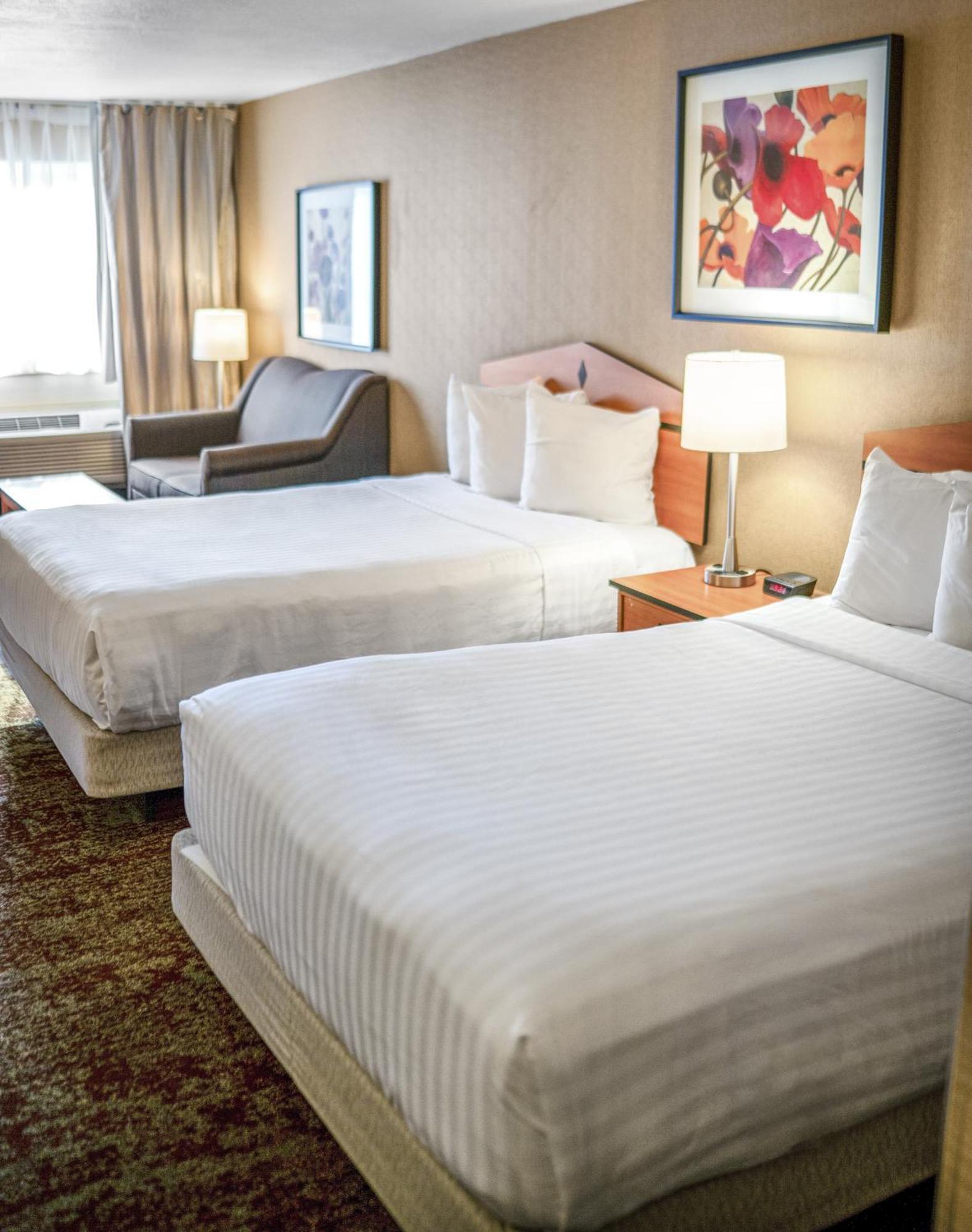 Crystal Inn Hotel & Suites - Midvalley Мюррей Экстерьер фото